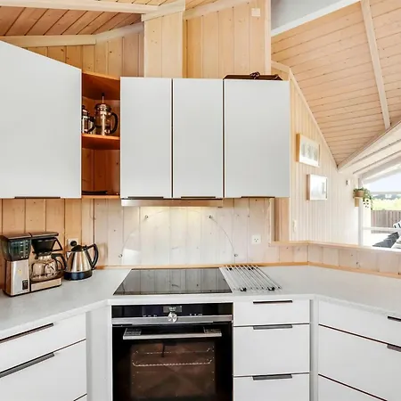 Kiran - 200m From The Sea By Interhome Nyaraló *